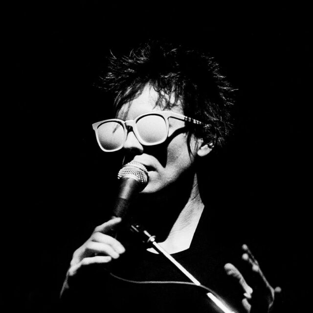 Laurie Anderson: A Visionary Pioneer of Art, Technology, and Sound